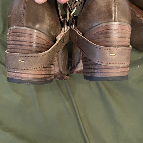 Grey/ Brown booties - Picture 2 of 3